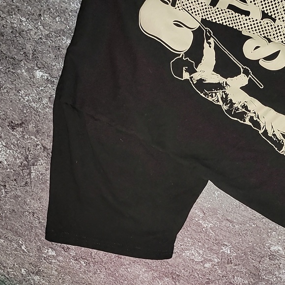 Made in USA. MISC. DESIGN STUDIO. Tee-shirt size XL - Picture 14 of 16